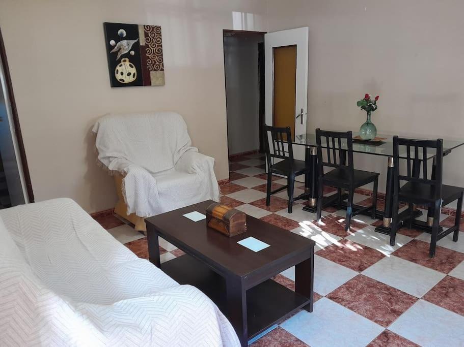 Apartament Disfruta De Un Barrio Tranquilo Alcalá de Guadaira Zewnętrze zdjęcie