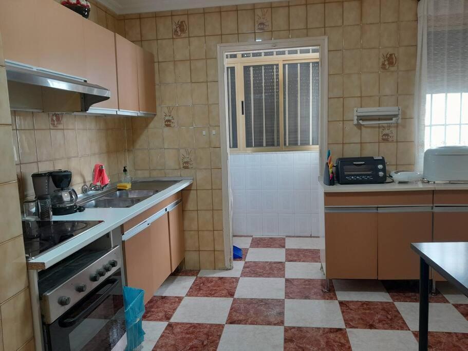 Apartament Disfruta De Un Barrio Tranquilo Alcalá de Guadaira Zewnętrze zdjęcie