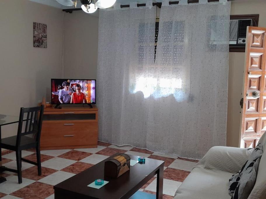 Apartament Disfruta De Un Barrio Tranquilo Alcalá de Guadaira Zewnętrze zdjęcie